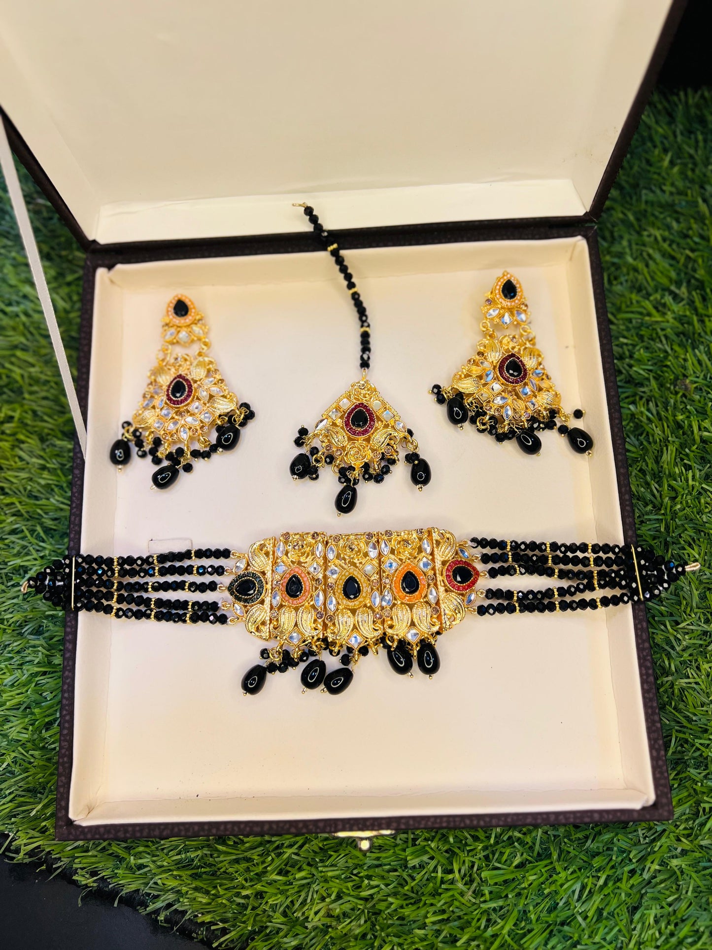MINHA Chokar Jewelry