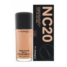 MAC-STUDIO FIX FLUID SPF 15 NC-20